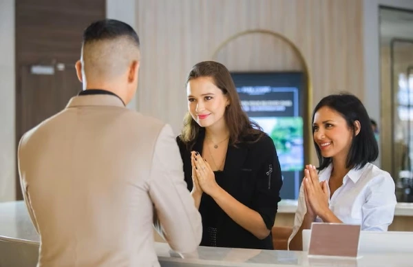 Importance of Buying Visitor Insurance for Your Family and Friends Visiting Canada

